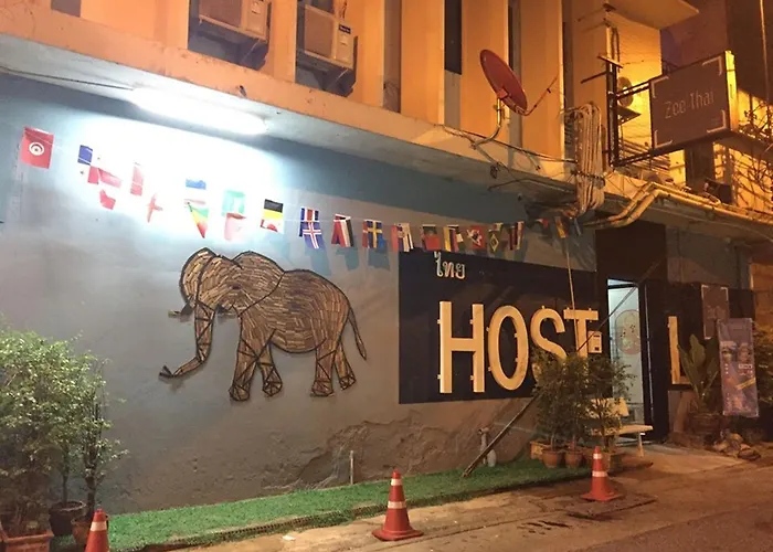 Zee Thai Хостел